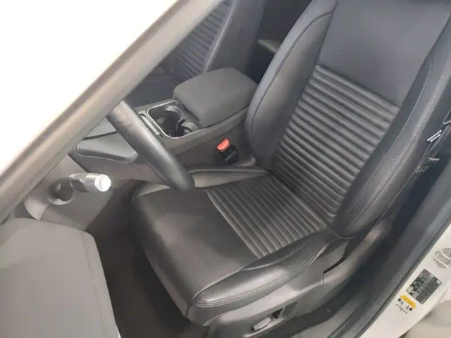 Land Rover Discovery Sport — Фото автомобиля 14