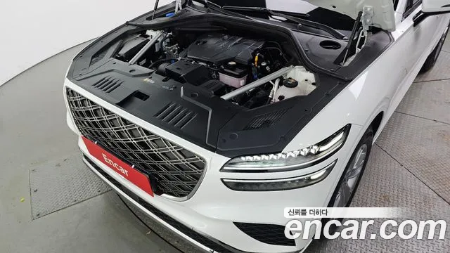 Genesis GV70 — Фото автомобиля 9