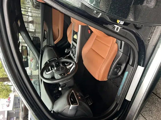 Jaguar XEL — Фото автомобиля 8