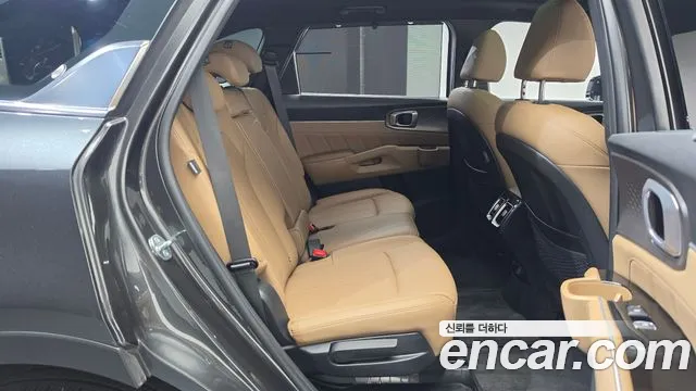 Kia Sorento Новый Sorento 4 поколение Бензин 2.5T 4WD — Фото автомобиля 10