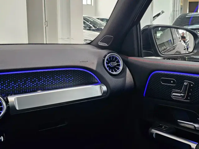 Mercedes-Benz GLB AMG — Фото автомобиля 8