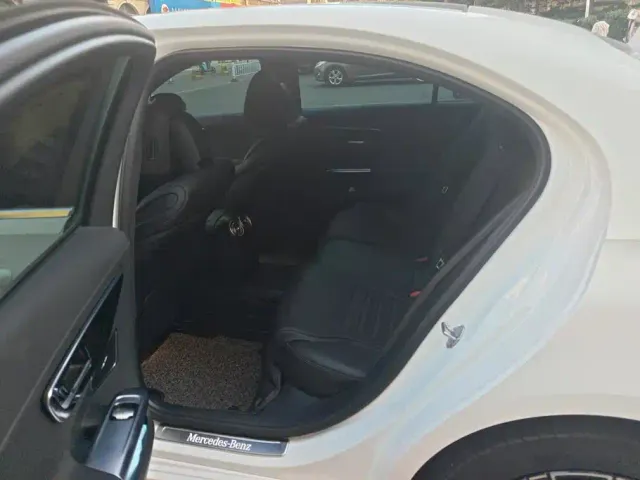 Mercedes-Benz C-Class — Фото автомобиля 11