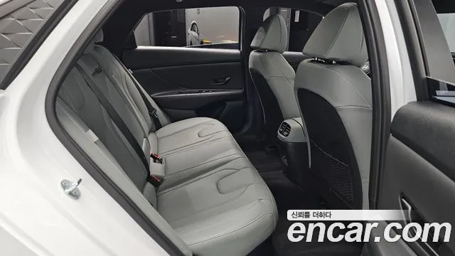 Hyundai Avante CN7 — Фото автомобиля 18