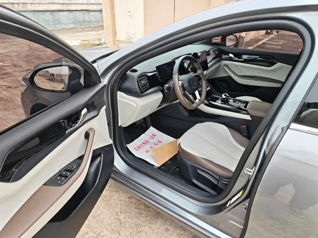 BYD Qin PLUS — Фото автомобиля 7