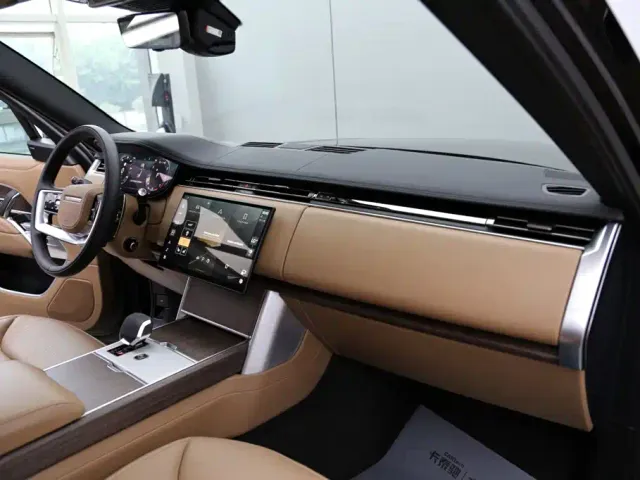 Land Rover Range Rover — Фото автомобиля 21