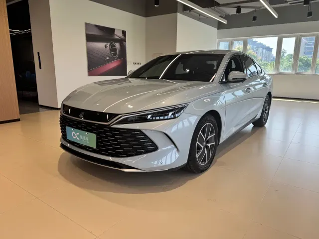 Фотография автомобиля — BYD Qin L