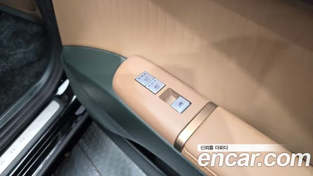 Hyundai Grandeur Grandeur (GN7) 3.5 Бензин 2WD — Фото автомобиля 19