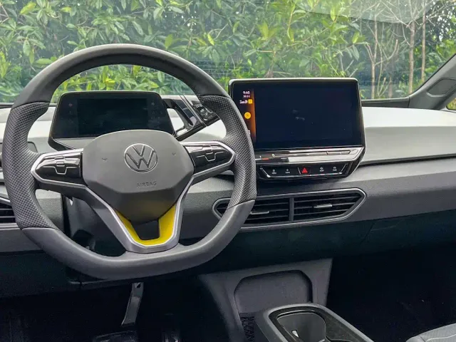 Volkswagen ID.3 — Фото автомобиля 9