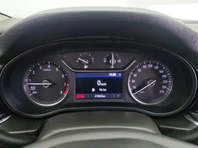 Buick Regal — Фото автомобиля 14