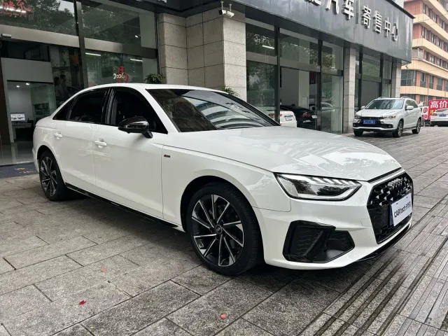 Audi A4L — Фото автомобиля 3