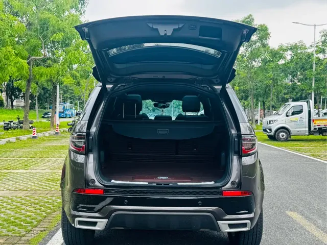 Land Rover Discovery Sport — Фото автомобиля 8
