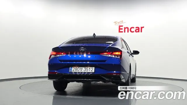 Hyundai Avante — Фото автомобиля 4