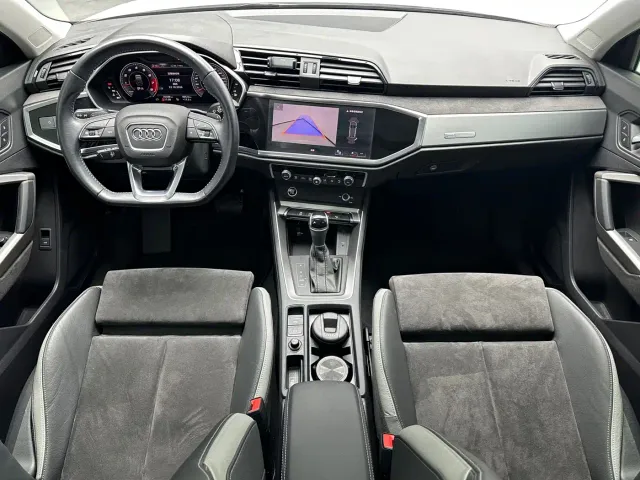 Audi Q3 — Фото автомобиля 12