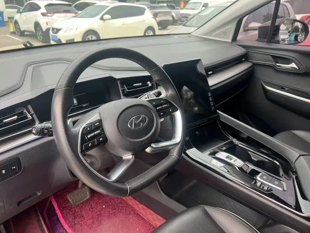 Hyundai Custo — Фото автомобиля 10