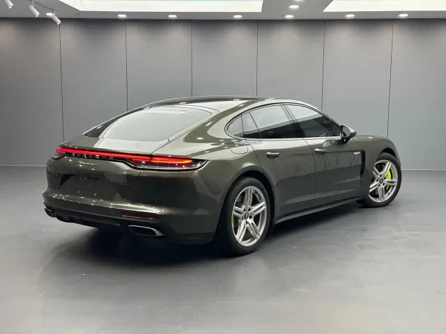Porsche Panamera — Фото автомобиля 4