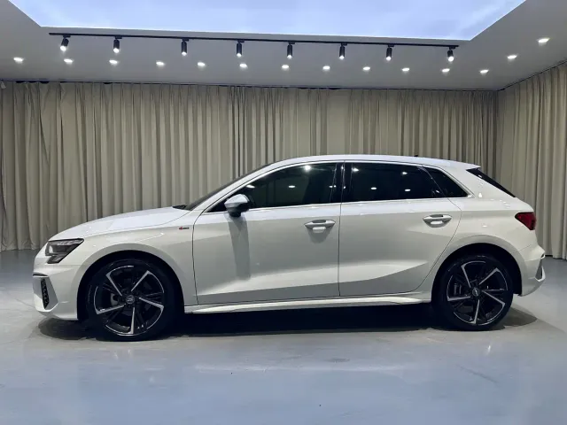 Audi A3 — Фото автомобиля 4