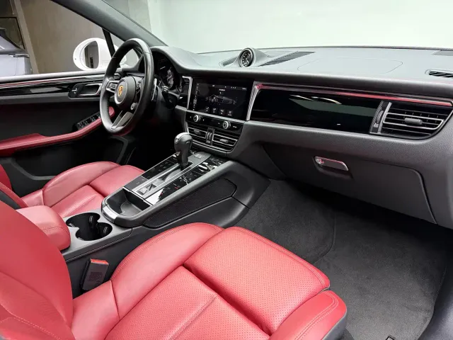 Porsche Macan — Фото автомобиля 6