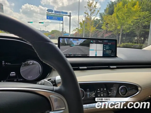 Genesis GV70 — Фото автомобиля 17