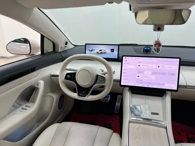 Luxeed S7 — Фото автомобиля 22