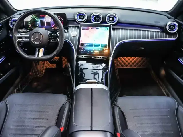 Mercedes-Benz C-Class — Фото автомобиля 9
