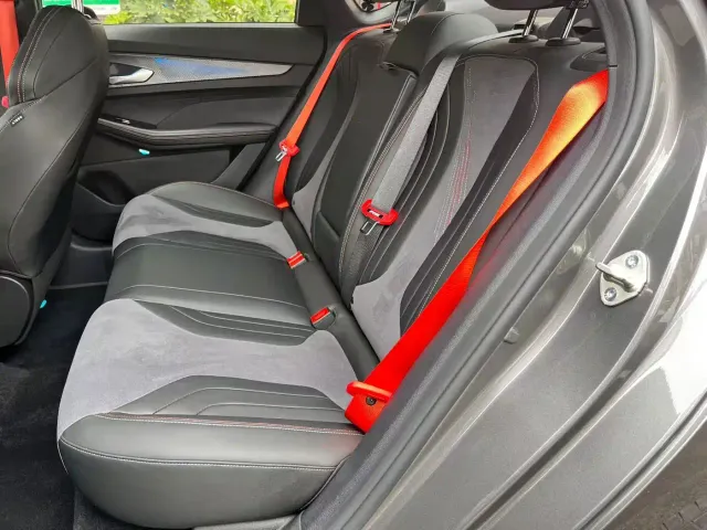 Geely Binrui — Фото автомобиля 6