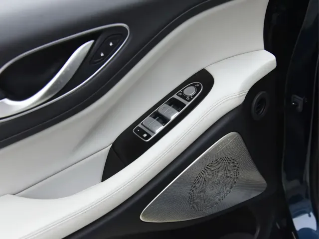 Voyah Dreamer — Фото автомобиля 11