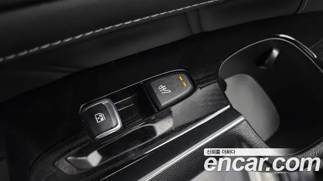 Kia Sorento Sorento 4-е поколение Бензин 2.5T 4WD — Фото автомобиля 30