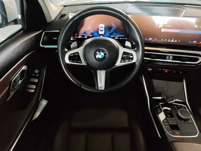 BMW 3 Series — Фото автомобиля 10