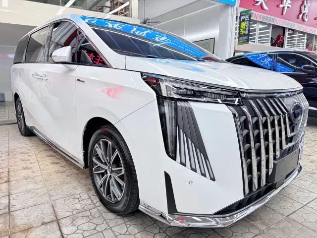 GAC Trumpchi M8 — Фото автомобиля 3