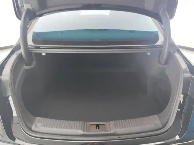 Hongqi H5 — Фото автомобиля 4