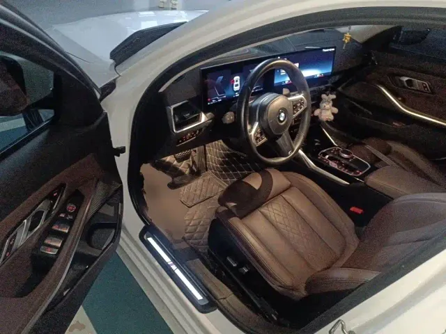 BMW 3 Series — Фото автомобиля 17