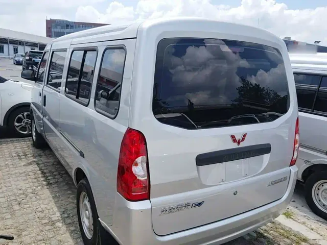 Wuling Rongguang EV — Фото автомобиля 4