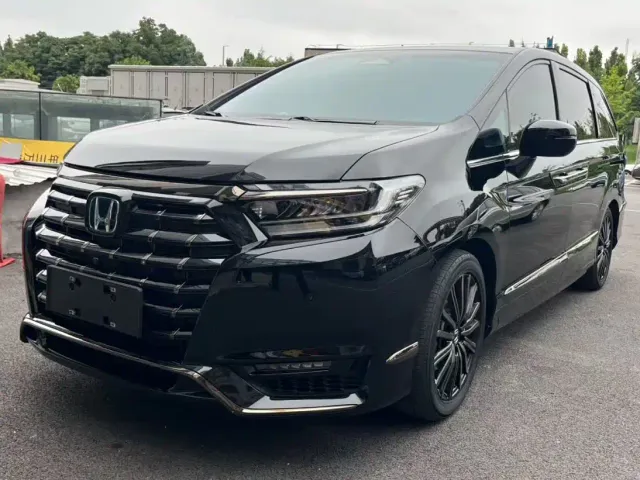 Фотография автомобиля — Honda Elysion