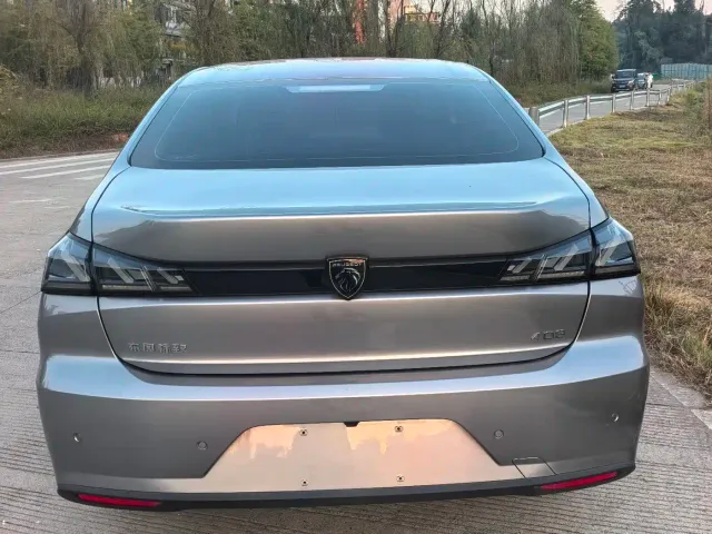 Peugeot 408 — Фото автомобиля 9
