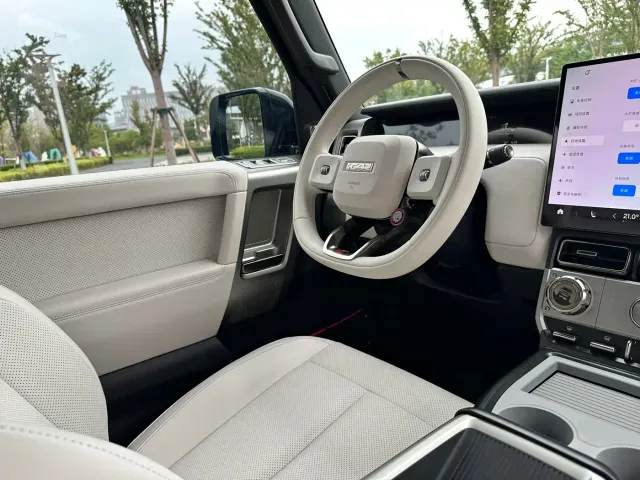 iCAR V23 — Фото автомобиля 11