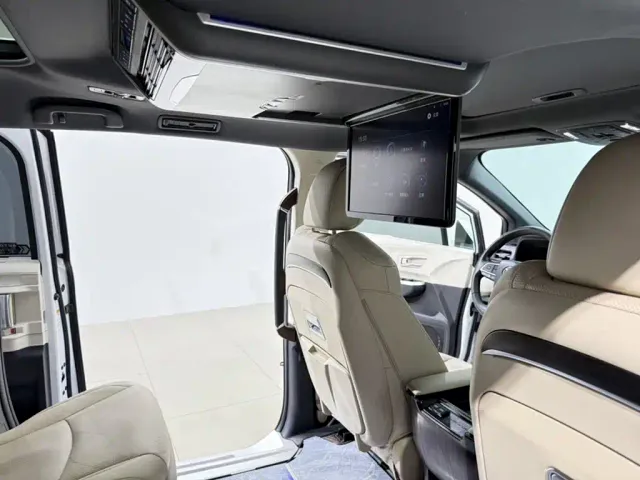 Toyota Sienna — Фото автомобиля 15
