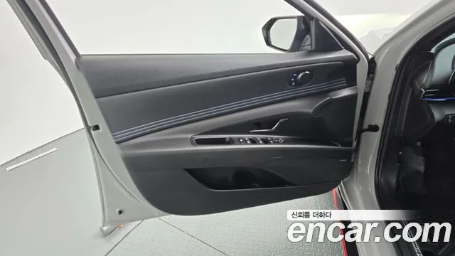 Hyundai Avante CN7 — Фото автомобиля 13