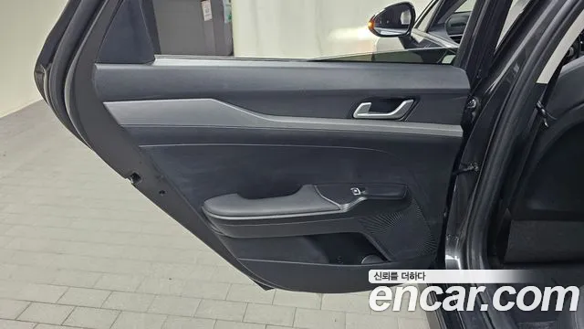 Kia K5 K5 3 поколение 2.0 LPI(Для проката) — Фото автомобиля 25