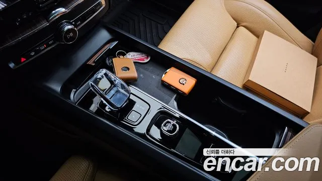 Volvo XC60 2nd Gen — Фото автомобиля 12