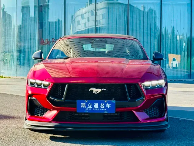 Ford Mustang — Фото автомобиля 2
