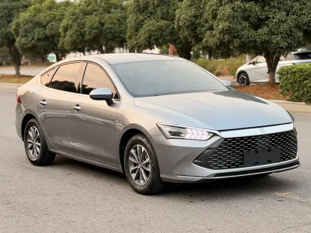BYD Qin PLUS — Фото автомобиля 3