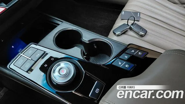 Kia K8 K8 Hybrid — Фото автомобиля 12