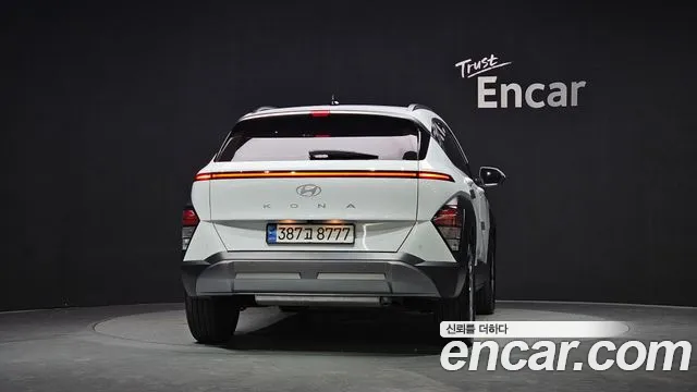 Hyundai Kona Kona (SX2) Бензин 1.6 турбо 2WD — Фото автомобиля 4