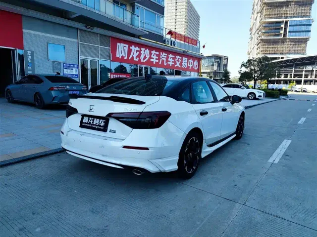 Honda Civic — Фото автомобиля 9