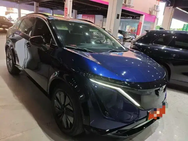 Nissan Ariya — Фото автомобиля 3