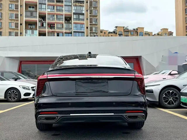 Hongqi H5 — Фото автомобиля 8