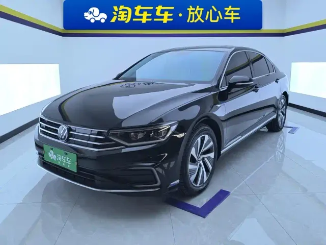 Фотография автомобиля — Volkswagen Magotan