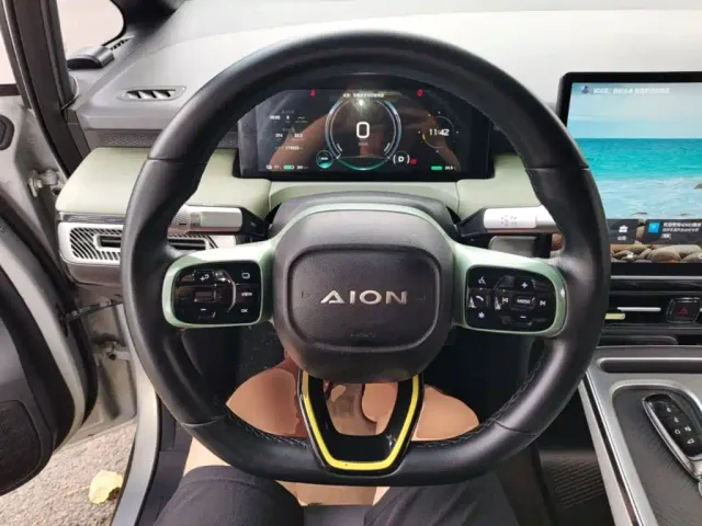 GAC Aion Y — Фото автомобиля 10