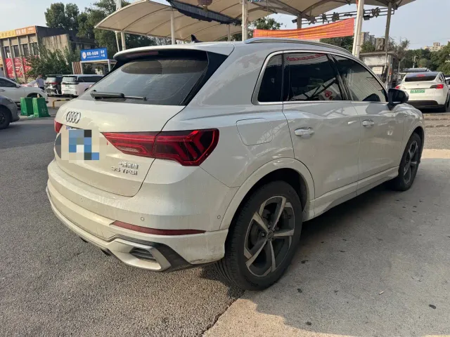 Audi Q3 — Фото автомобиля 11