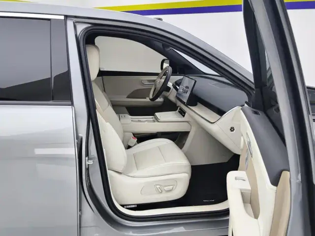 Toyota BoZhi 3X — Фото автомобиля 8